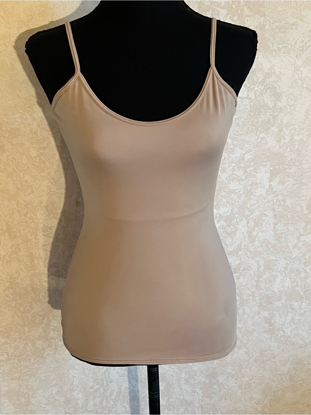 Women's Nude Slim Fit Spaghetti Strap Tank Top